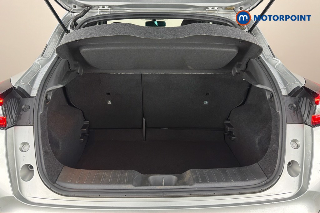 Nissan Juke N-Connecta Manual Petrol SUV - Stock Number (1642358) - 33rd supplementary image