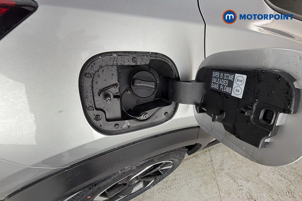 Nissan Juke N-Connecta Manual Petrol SUV - Stock Number (1642358) - 41st supplementary image