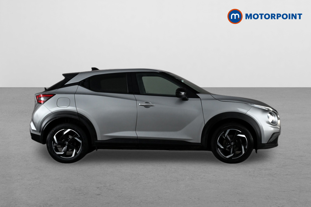 Nissan Juke N-Connecta Manual Petrol SUV - Stock Number (1642358) - Drivers side