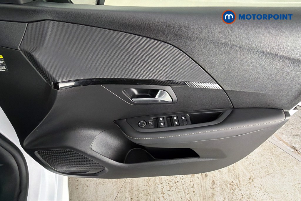 Peugeot 208 Allure Manual Petrol Hatchback - Stock Number (1642491) - 19th supplementary image