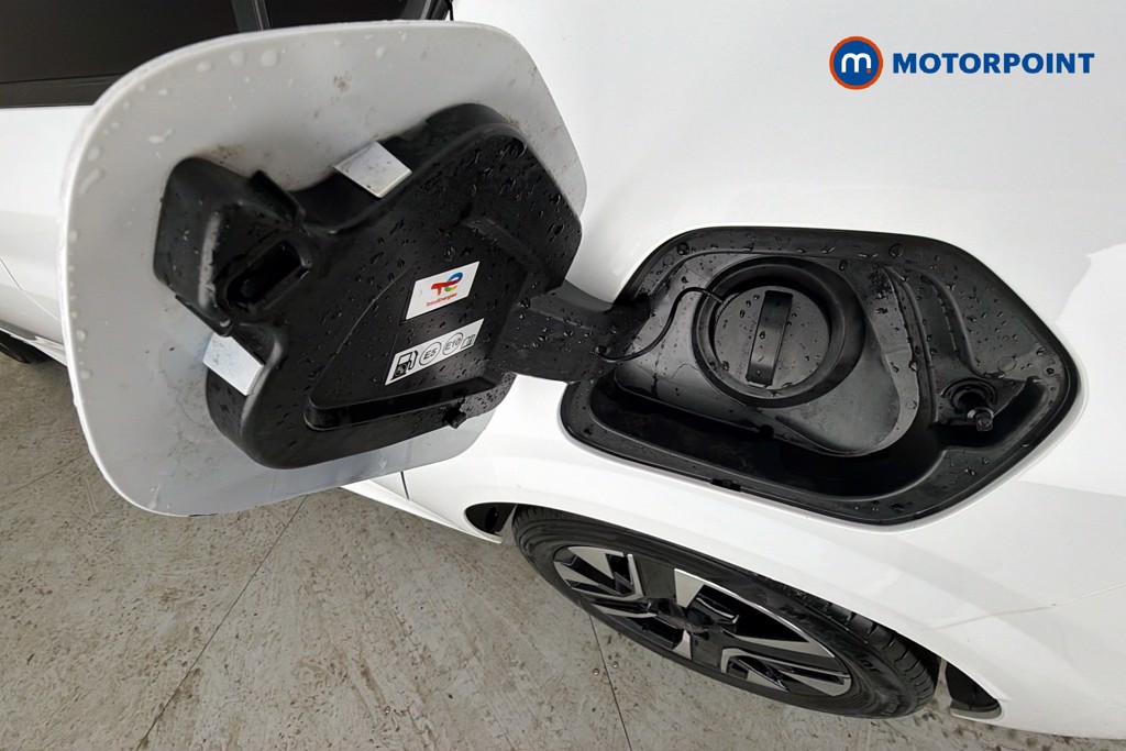 Peugeot 208 Allure Manual Petrol Hatchback - Stock Number (1642491) - 41st supplementary image