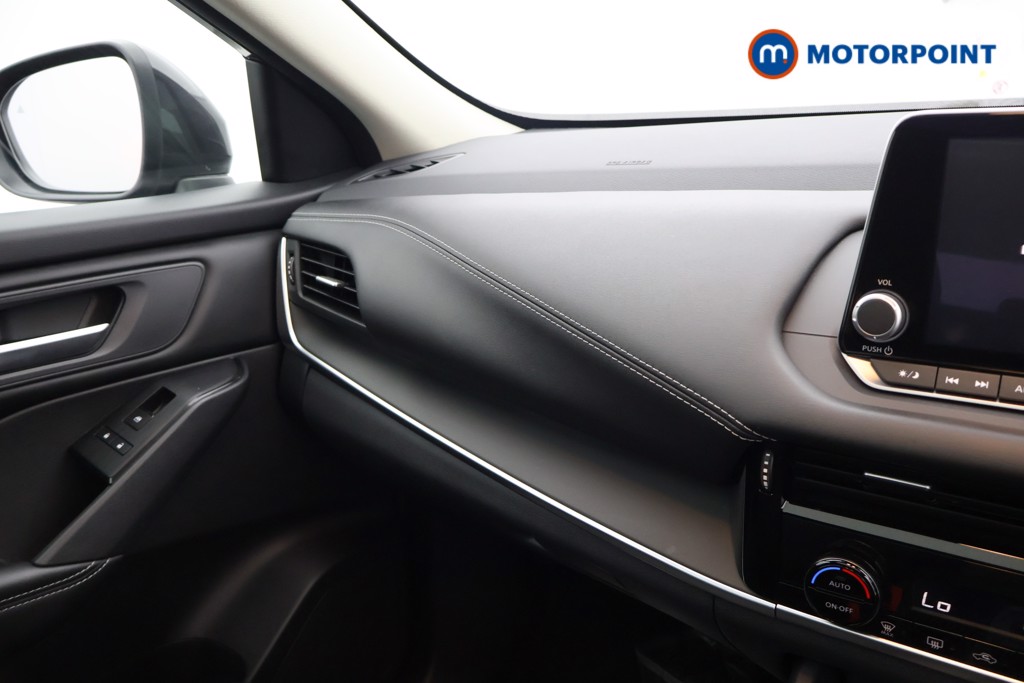 Nissan Qashqai Acenta Premium Automatic Petrol SUV - Stock Number (1643368) - 9th supplementary image