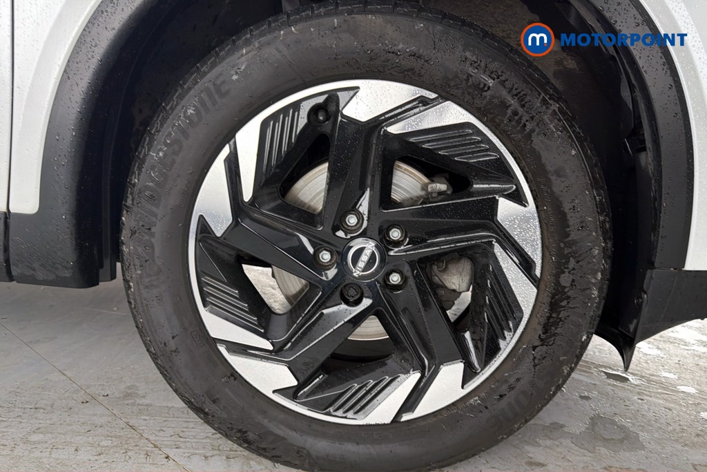 Nissan Qashqai N-Connecta Automatic Petrol SUV - Stock Number (1644895) - 50th supplementary image