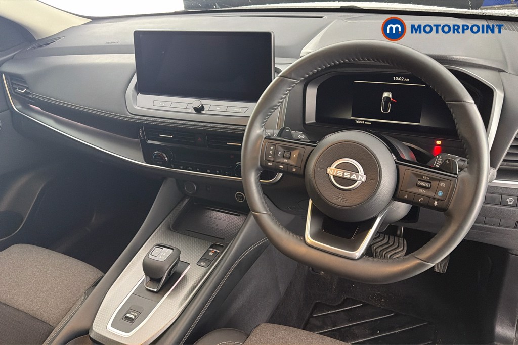 Nissan Qashqai N-Connecta Automatic Petrol SUV - Stock Number (1644895) - 1st supplementary image