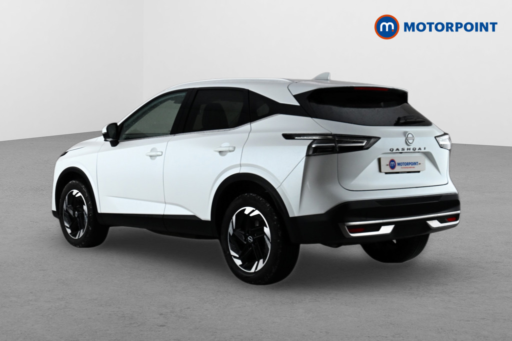 Nissan Qashqai N-Connecta Automatic Petrol SUV - Stock Number (1644895) - Passenger side rear corner