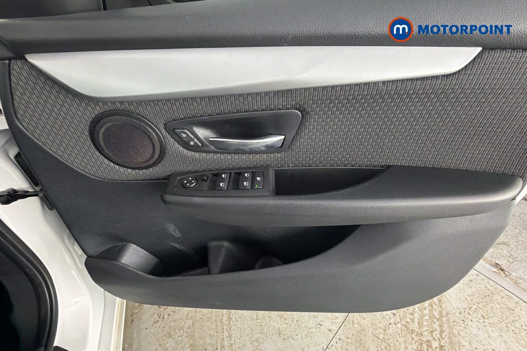 BMW 2 Series SE Manual Petrol Estate - Stock Number (1645310) - 19th supplementary image