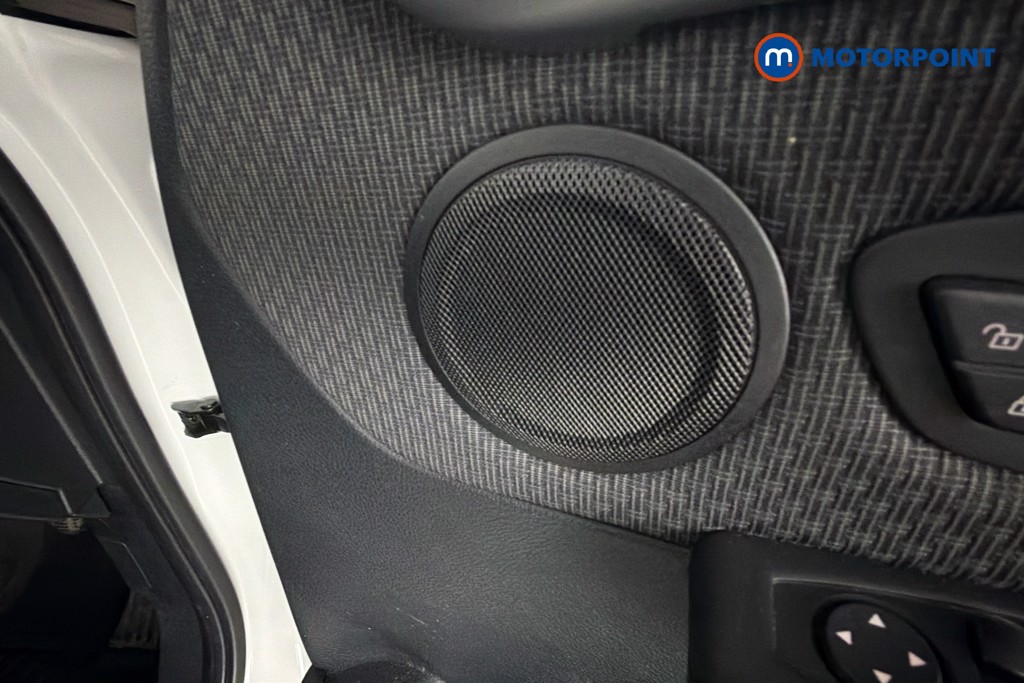 BMW 2 Series SE Manual Petrol Estate - Stock Number (1645310) - 21st supplementary image