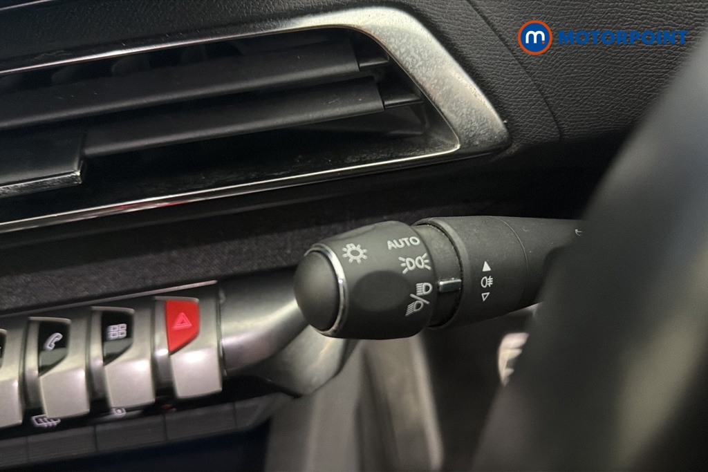 Peugeot 3008 Allure Premium-Plus Automatic Diesel SUV - Stock Number (1645658) - 6th supplementary image