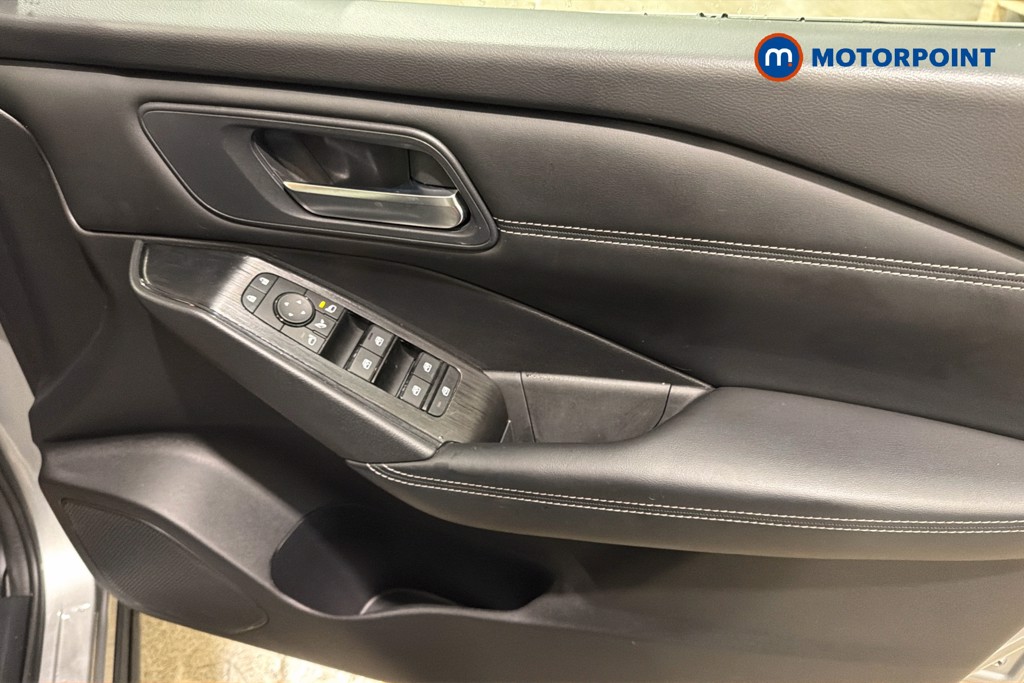 Nissan Qashqai Acenta Premium Manual Petrol SUV - Stock Number (1645899) - 19th supplementary image