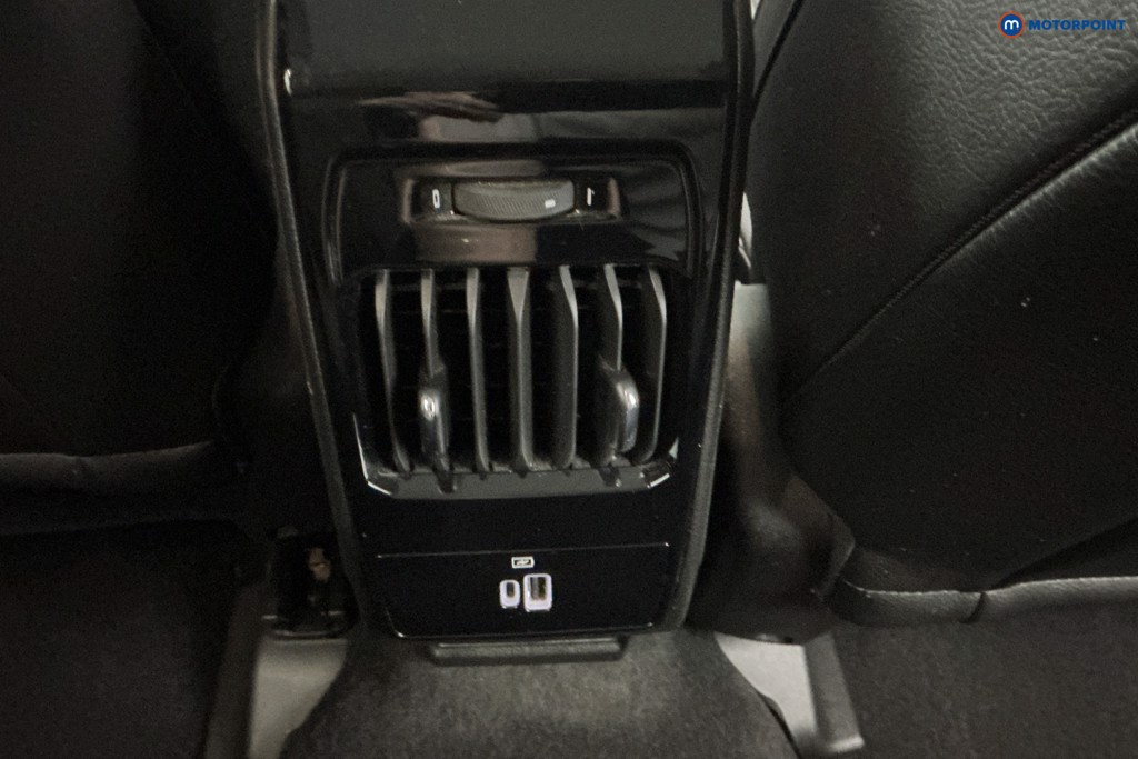 Jeep Compass S Model Automatic Petrol Plug-In Hybrid SUV - Stock Number (1645950) - 8th supplementary image