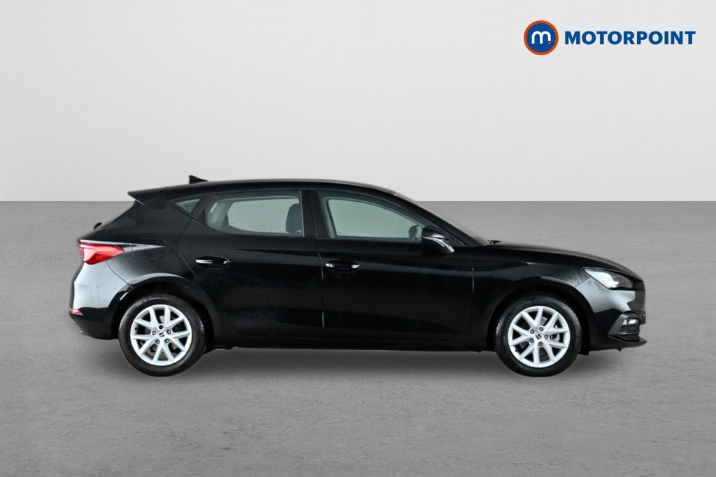 Seat Leon SE Manual Diesel Hatchback - Stock Number (1646002) - Drivers side