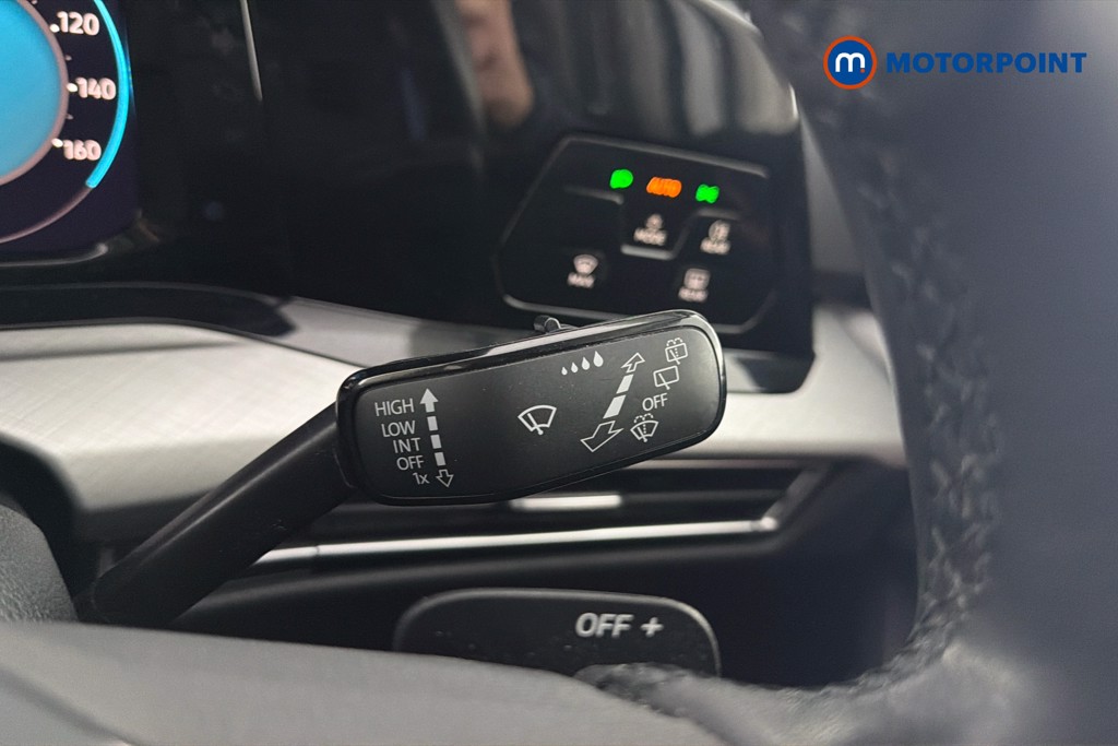Volkswagen Golf Life Automatic Petrol Estate - Stock Number (1646162) - 7th supplementary image