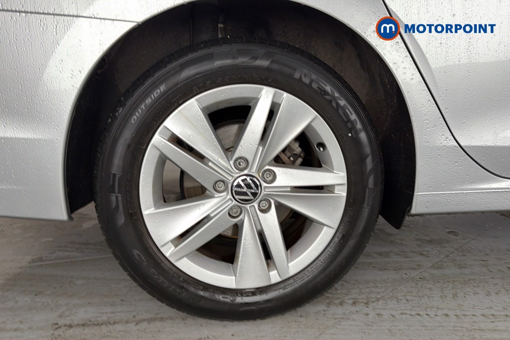Volkswagen Golf Life Automatic Petrol Estate - Stock Number (1646162) - 49th supplementary image