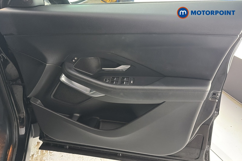 Jaguar E-Pace S Manual Diesel SUV - Stock Number (1646367) - 18th supplementary image