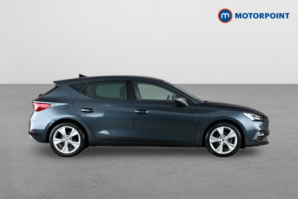 Seat Leon FR Manual Petrol Hatchback - Stock Number (1646699) - Drivers side
