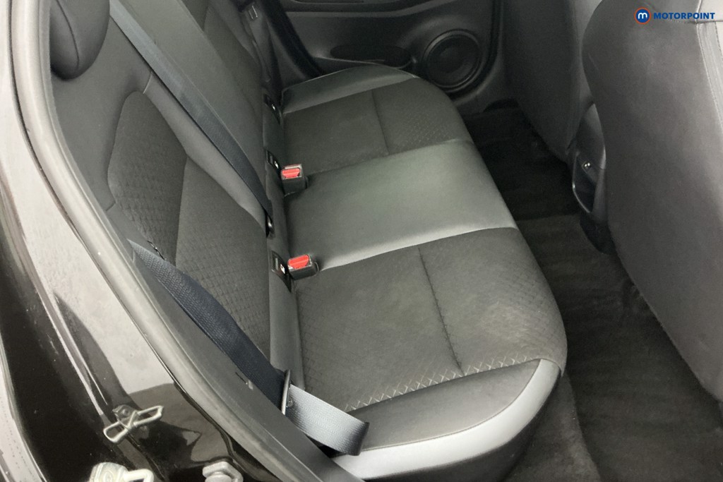 Nissan Juke N-Connecta Automatic Petrol-Electric Hybrid SUV - Stock Number (1646724) - 4th supplementary image