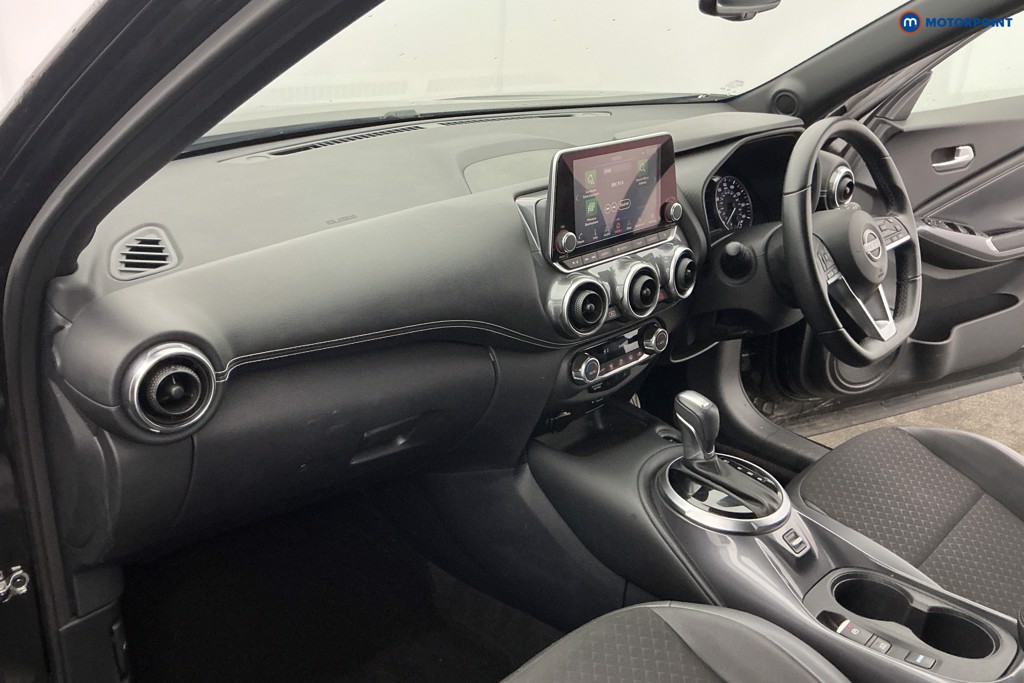 Nissan Juke N-Connecta Automatic Petrol-Electric Hybrid SUV - Stock Number (1646724) - 9th supplementary image