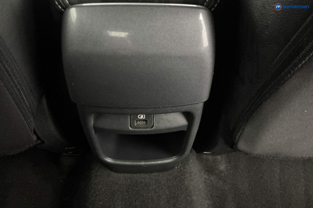 Nissan Juke N-Connecta Automatic Petrol-Electric Hybrid SUV - Stock Number (1646724) - 10th supplementary image