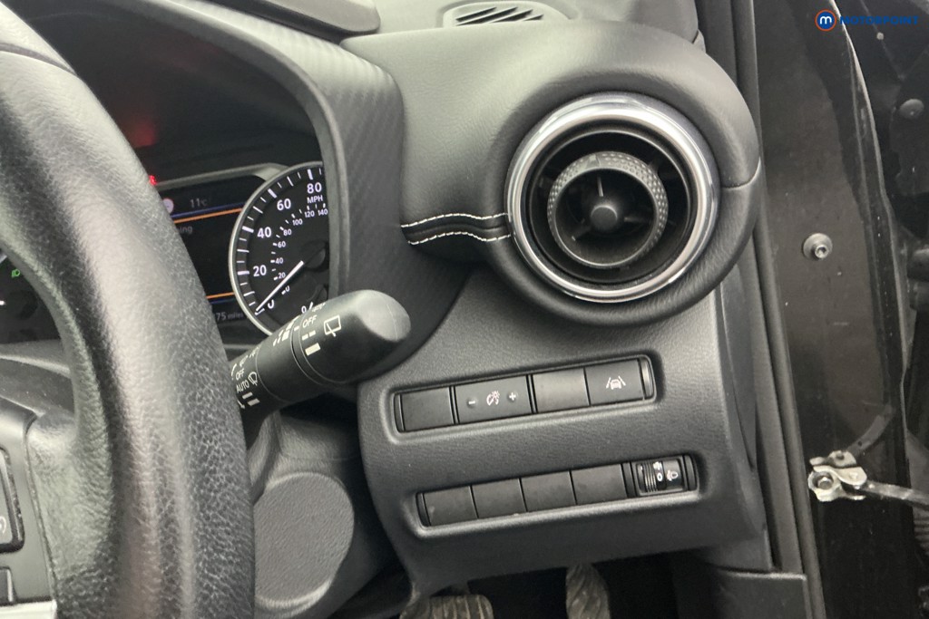 Nissan Juke N-Connecta Automatic Petrol-Electric Hybrid SUV - Stock Number (1646724) - 21st supplementary image