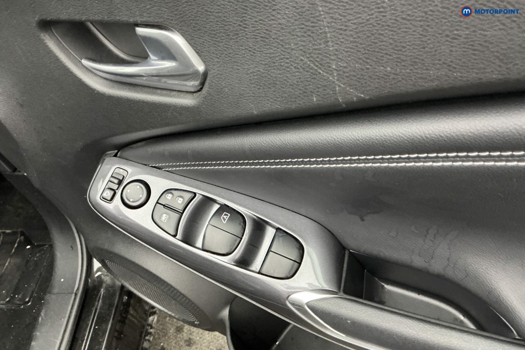 Nissan Juke N-Connecta Automatic Petrol-Electric Hybrid SUV - Stock Number (1646724) - 24th supplementary image