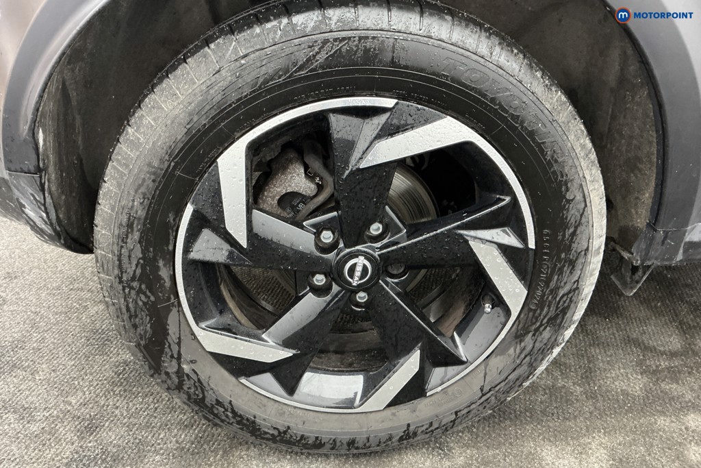 Nissan Juke N-Connecta Automatic Petrol-Electric Hybrid SUV - Stock Number (1646724) - 32nd supplementary image
