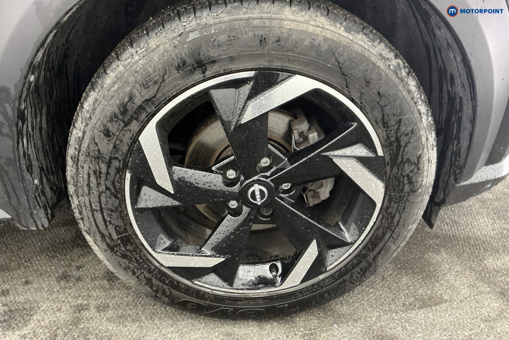 Nissan Juke N-Connecta Automatic Petrol-Electric Hybrid SUV - Stock Number (1646724) - 33rd supplementary image