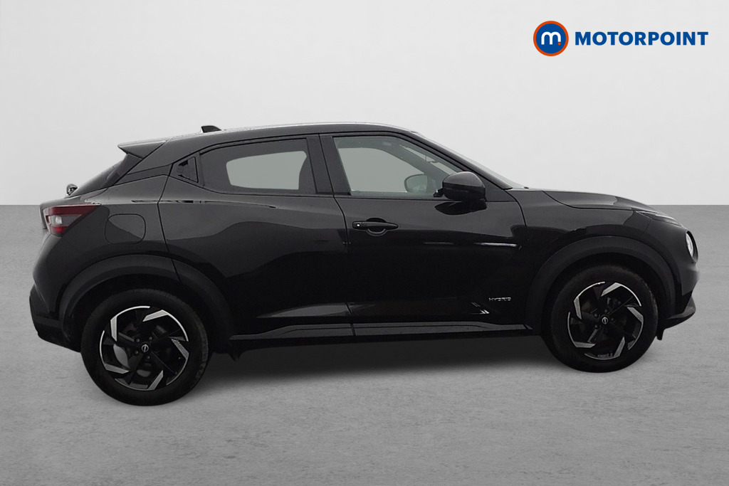 Nissan Juke N-Connecta Automatic Petrol-Electric Hybrid SUV - Stock Number (1646724) - Drivers side
