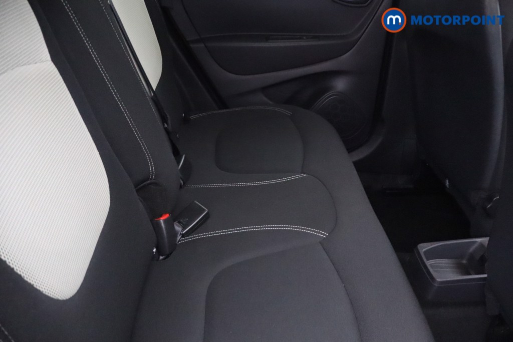 Renault Captur Iconic Automatic Diesel SUV - Stock Number (1647092) - 7th supplementary image