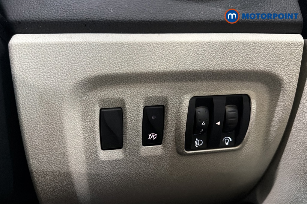 Renault Captur Gt Line Manual Petrol SUV - Stock Number (1647607) - 11th supplementary image