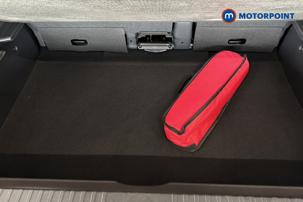 Renault Captur Gt Line Manual Petrol SUV - Stock Number (1647607) - 33rd supplementary image
