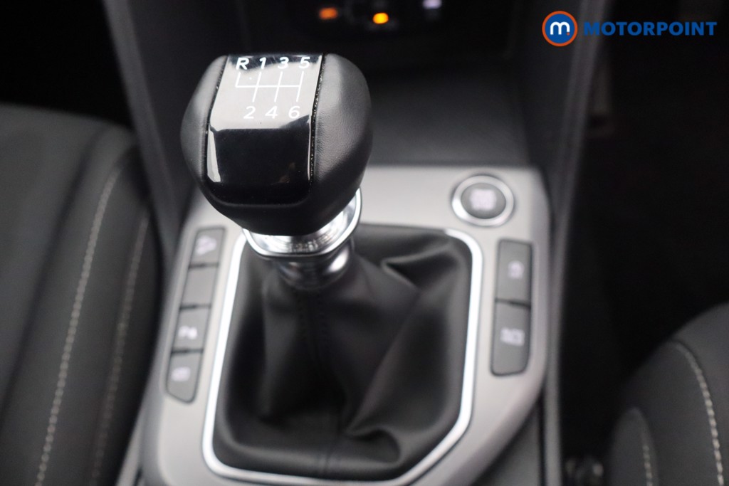 KIA Sportage Pure Manual Petrol SUV - Stock Number (1647679) - 17th supplementary image