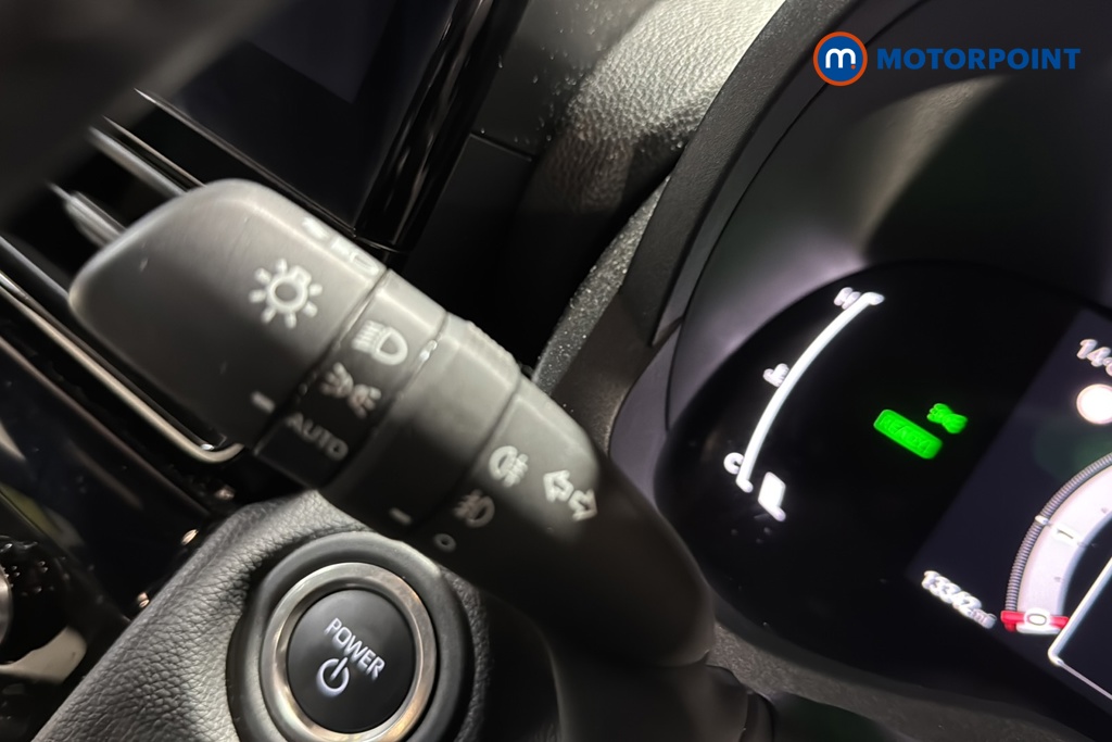 Toyota Yaris Cross Design Automatic Petrol-Electric Hybrid Estate - Stock Number (1647804) - 5th supplementary image