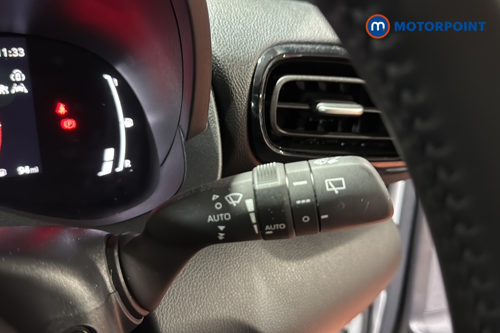 Toyota Yaris Cross Design Automatic Petrol-Electric Hybrid Estate - Stock Number (1647804) - 6th supplementary image