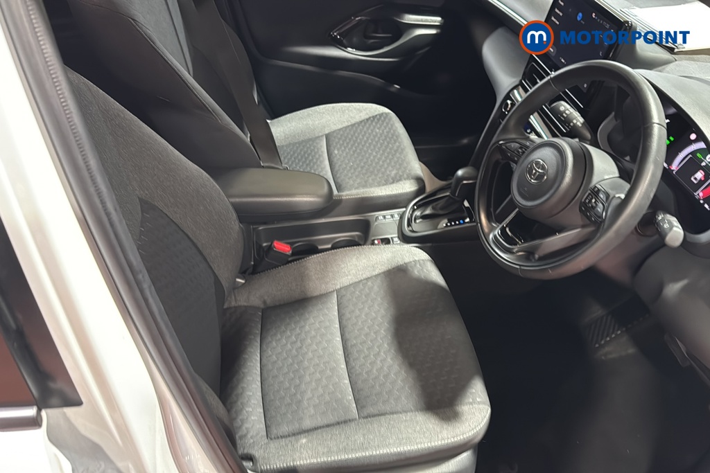 Toyota Yaris Cross Design Automatic Petrol-Electric Hybrid Estate - Stock Number (1647804) - 22nd supplementary image