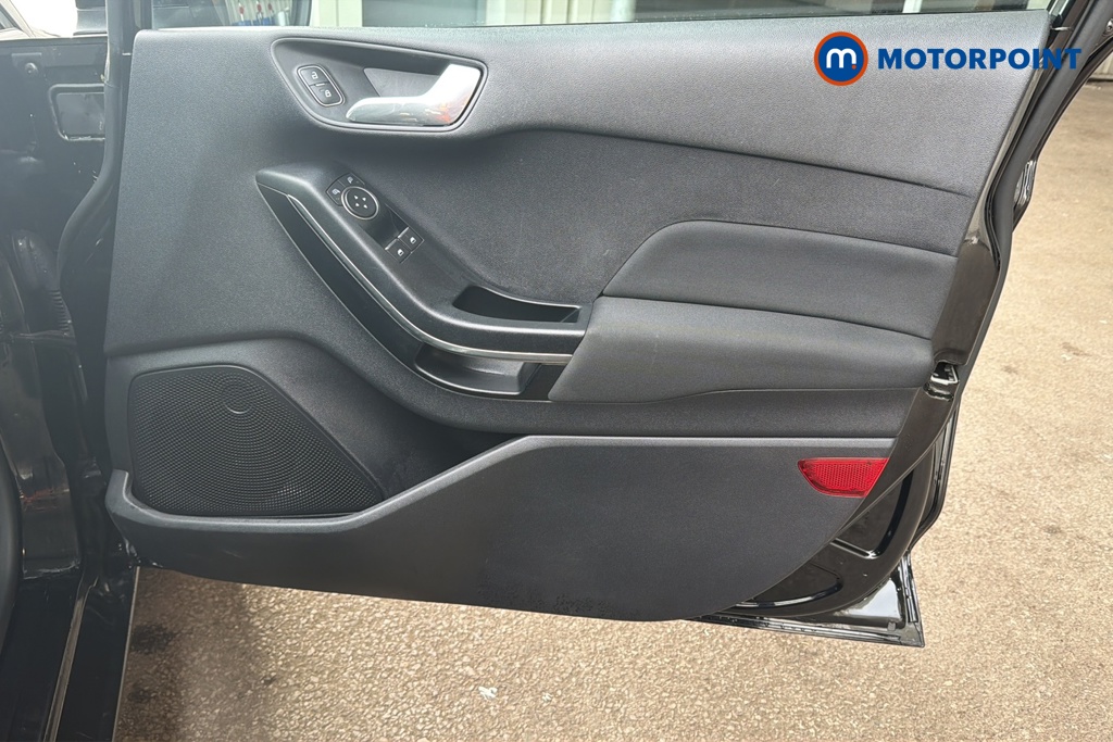 Ford Fiesta Zetec Manual Diesel Hatchback - Stock Number (1648518) - 18th supplementary image