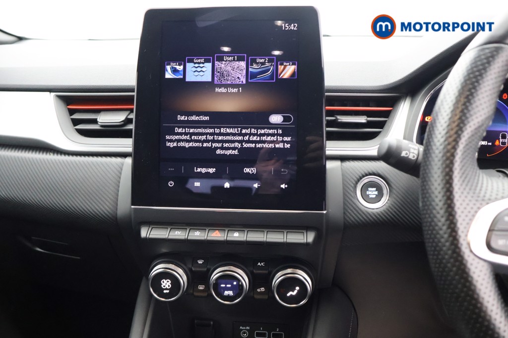 Renault Captur R.S. Line Automatic Petrol Plug-In Hybrid SUV - Stock Number (1648637) - 8th supplementary image