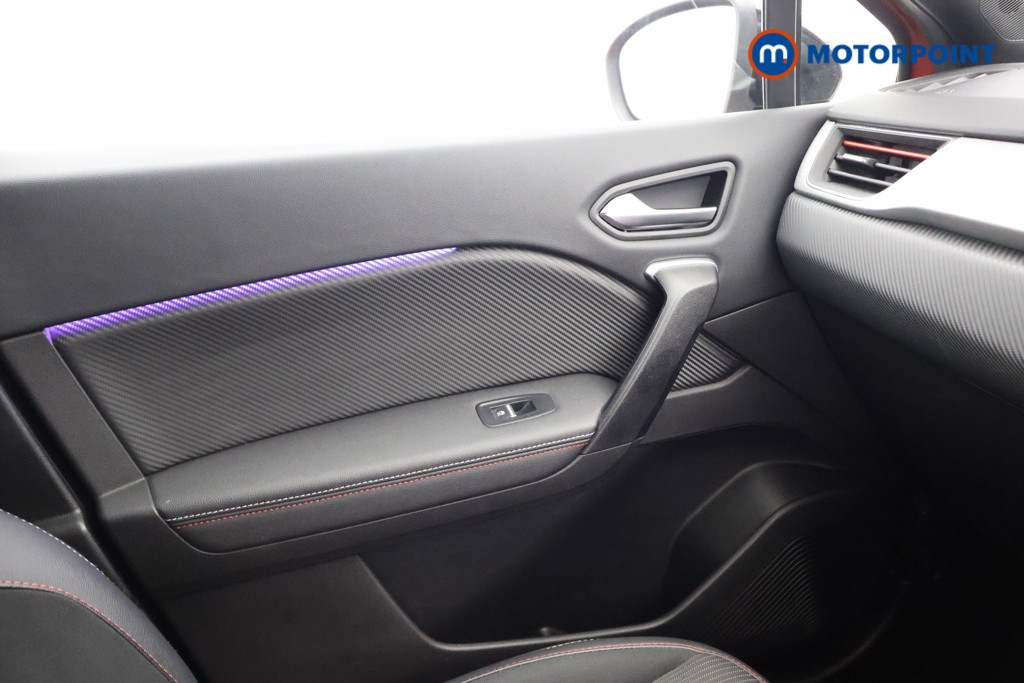 Renault Captur R.S. Line Automatic Petrol Plug-In Hybrid SUV - Stock Number (1648637) - 11th supplementary image