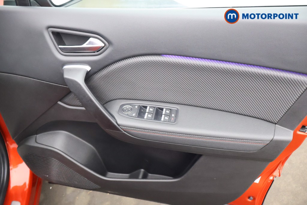 Renault Captur R.S. Line Automatic Petrol Plug-In Hybrid SUV - Stock Number (1648637) - 12th supplementary image