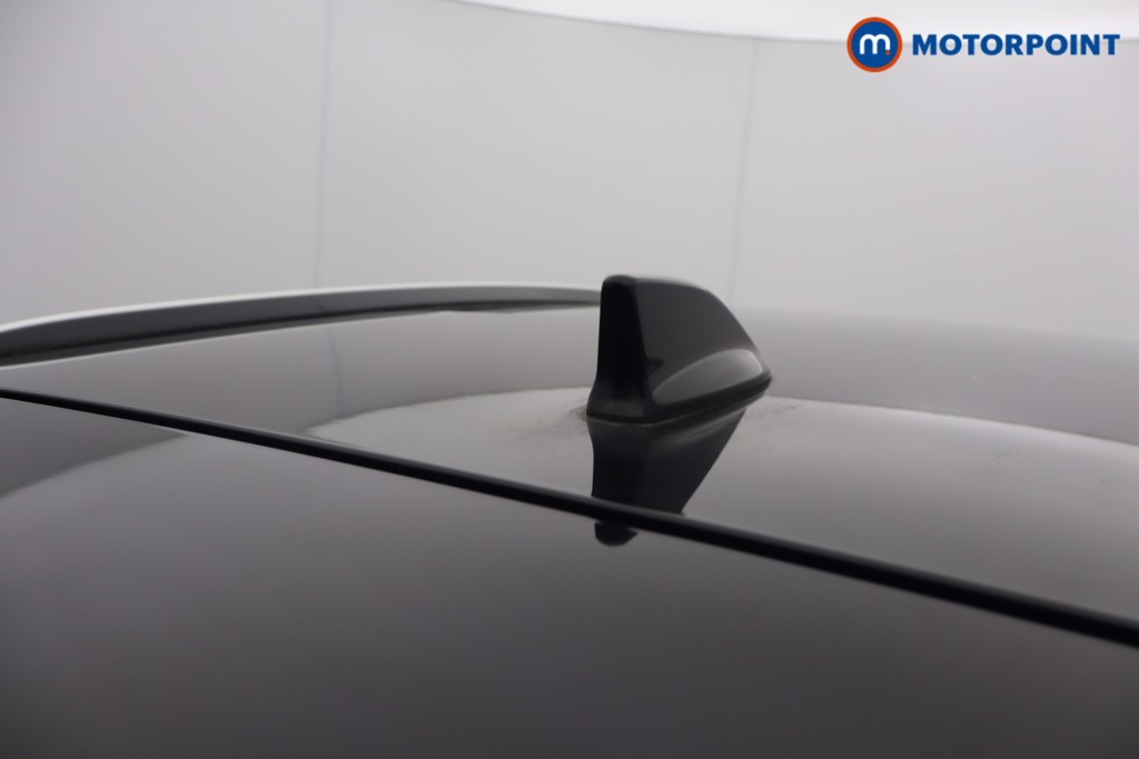 Nissan Qashqai N-Connecta Automatic Petrol SUV - Stock Number (1648766) - 4th supplementary image
