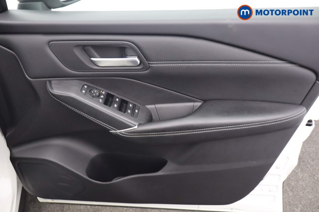 Nissan Qashqai N-Connecta Automatic Petrol SUV - Stock Number (1648766) - 11th supplementary image