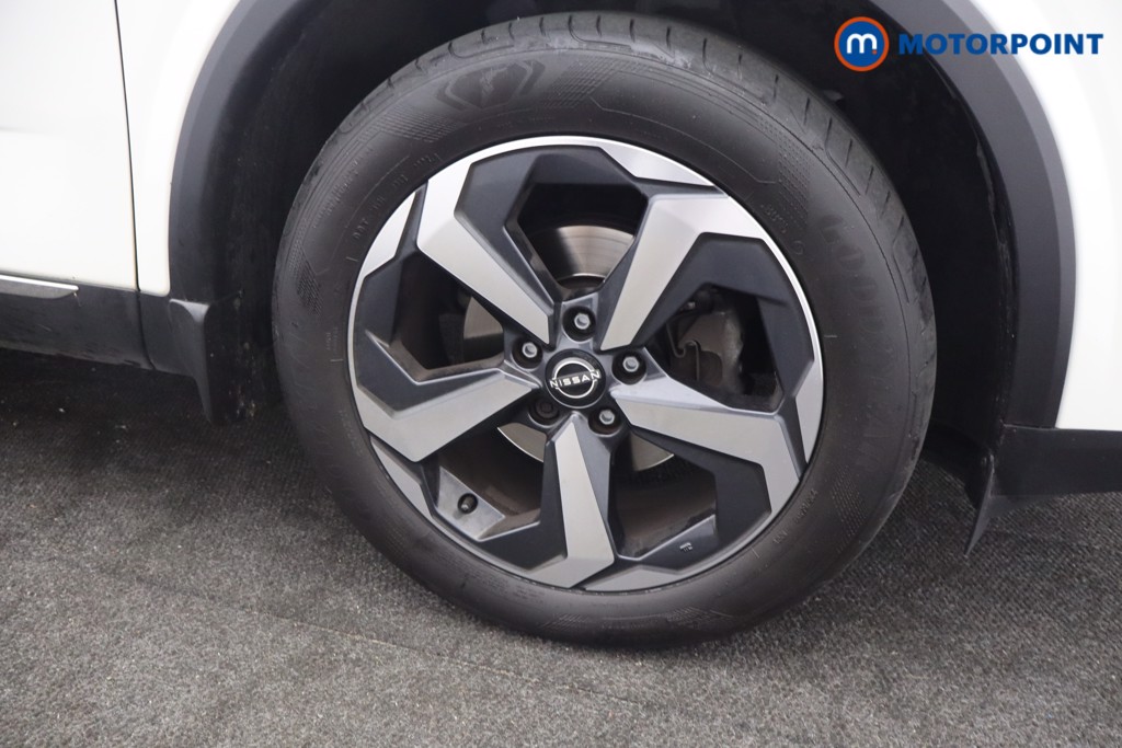 Nissan Qashqai N-Connecta Automatic Petrol SUV - Stock Number (1648766) - 24th supplementary image