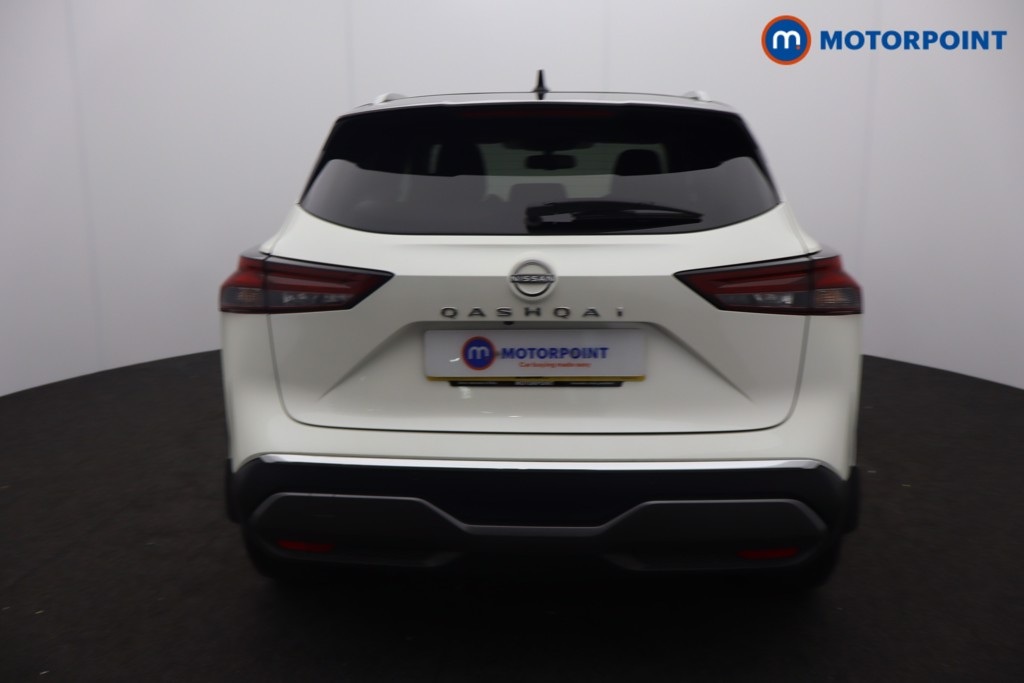 Nissan Qashqai N-Connecta Automatic Petrol SUV - Stock Number (1648766) - 1st supplementary image