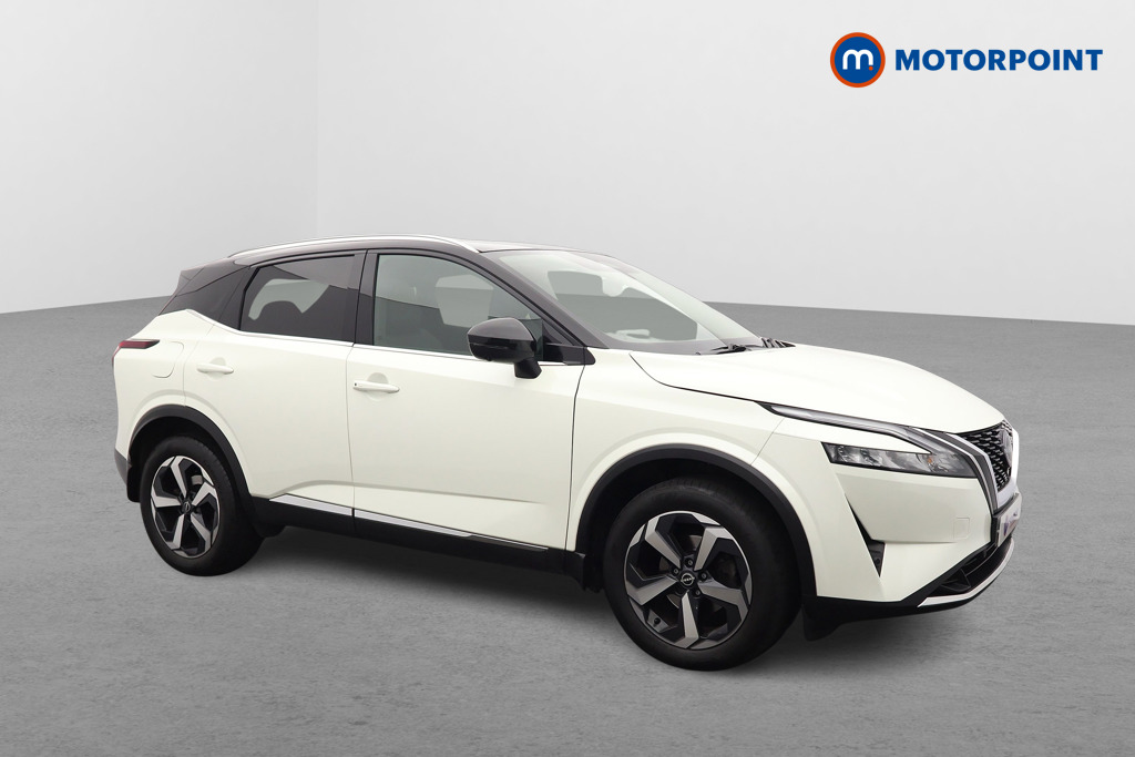Nissan Qashqai N-Connecta Automatic Petrol SUV - Stock Number (1648766) - Drivers side front corner
