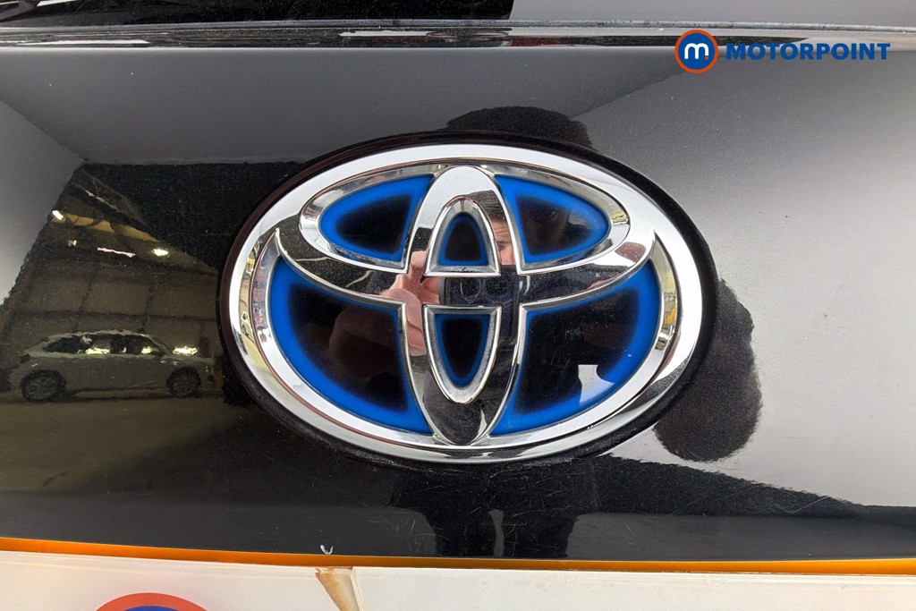 Toyota Corolla Design Automatic Petrol-Electric Hybrid Estate - Stock Number (1649344) - 37th supplementary image