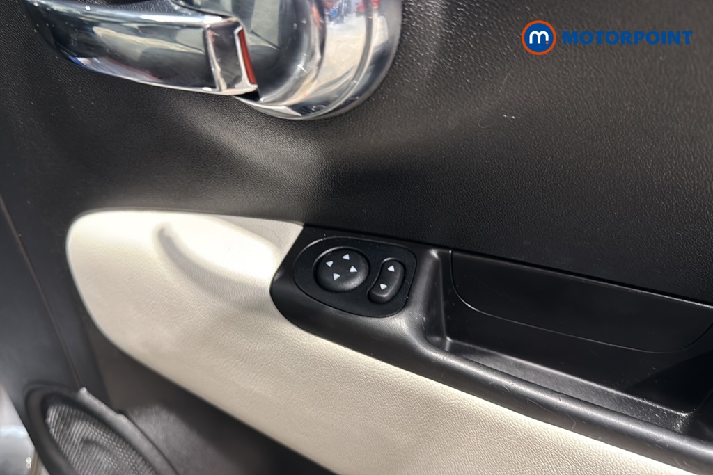 Fiat 500 Dolcevita Plus Manual Petrol Hatchback - Stock Number (1649427) - 19th supplementary image