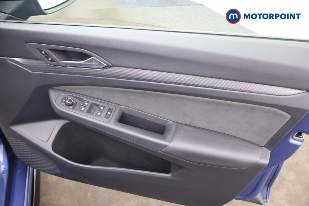 Volkswagen Golf Black Edition Automatic Petrol Hatchback - Stock Number (1649469) - 11th supplementary image