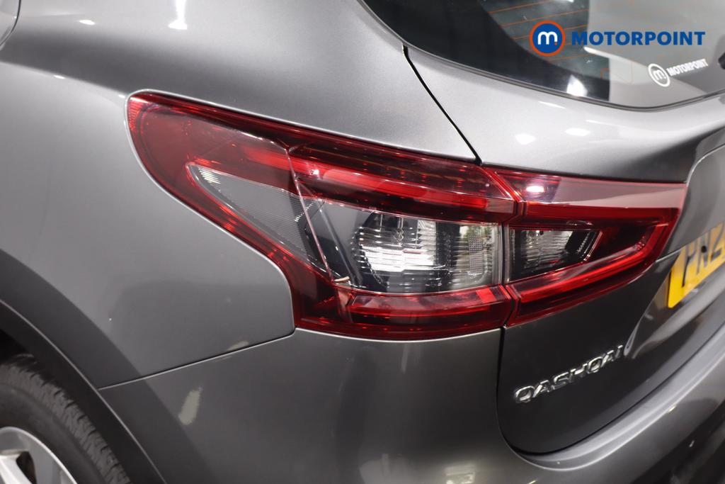 Nissan Qashqai Acenta Premium Manual Petrol SUV - Stock Number (1649864) - 16th supplementary image