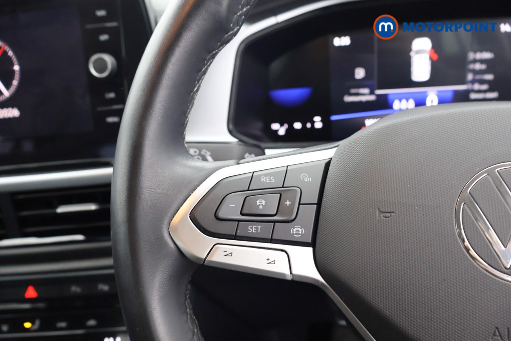Volkswagen T-Roc Life Manual Petrol SUV - Stock Number (1649962) - 2nd supplementary image