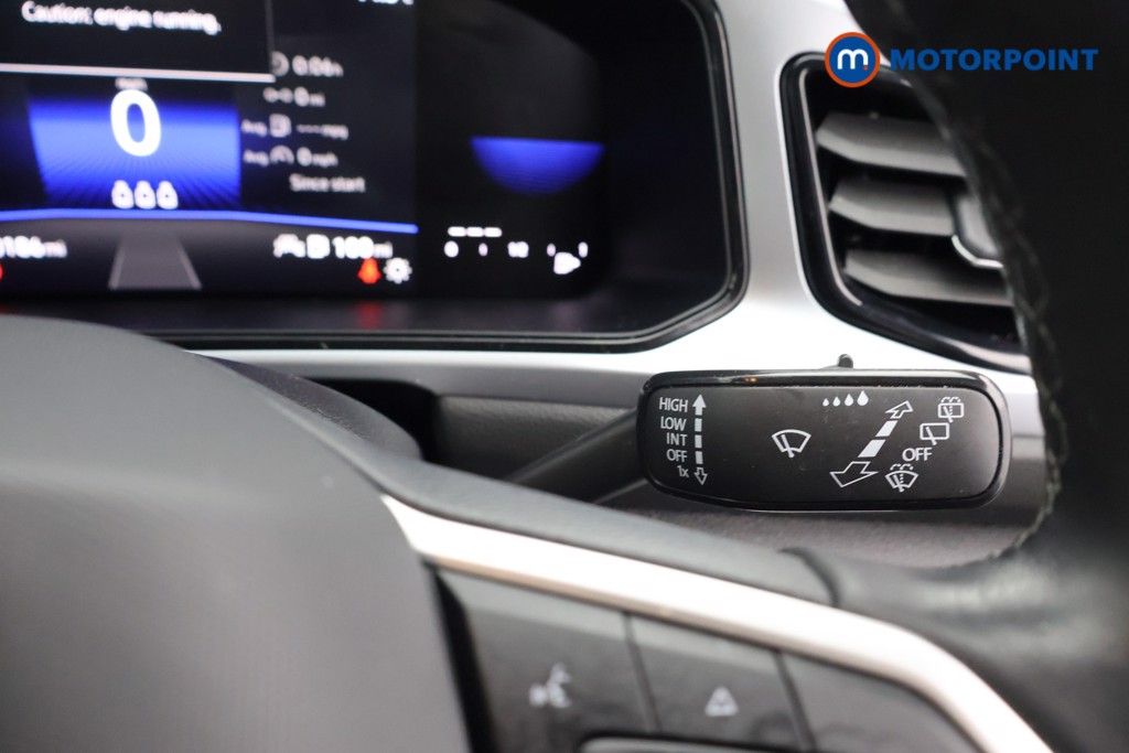 Volkswagen T-Roc Life Manual Petrol SUV - Stock Number (1649962) - 6th supplementary image