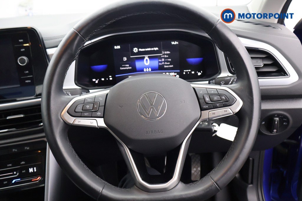 Volkswagen T-Roc Life Manual Petrol SUV - Stock Number (1649962) - 1st supplementary image